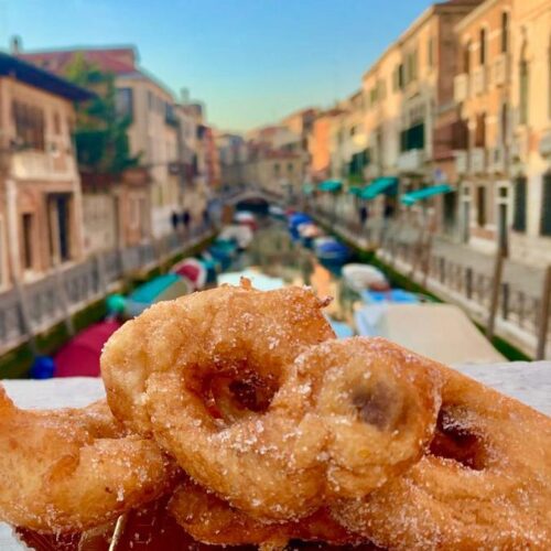 Carnevale: etimologia, storia e tradizioni gastronomiche