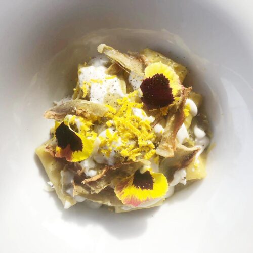 Paccheri con carciofi in doppia consistenza