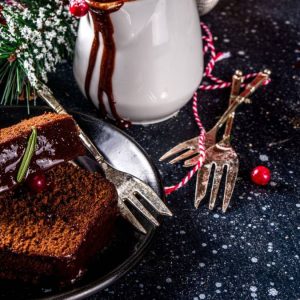 Torta Soffice alla Ratafia: un dolce natalizio che racconta la tradizione