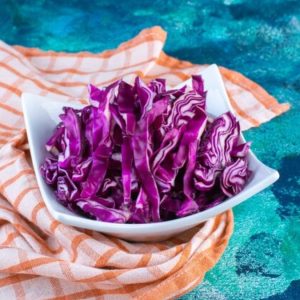 Pasta al salmone affumicato e cavolo viola