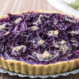 Torta salata al cavolo rosso e gorgonzola