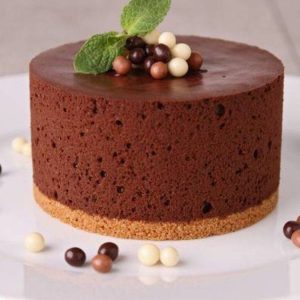 Mousse al cioccolato e arancia con base croccante