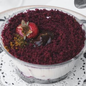 Dolce al cucchiaio al liquore fragolino