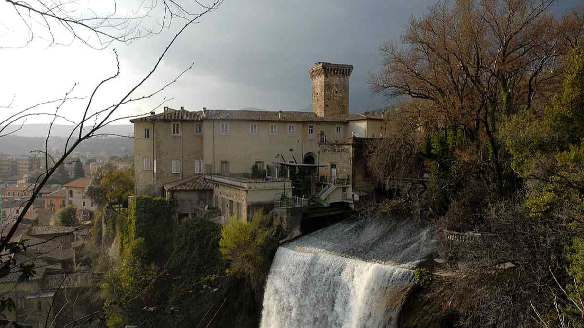 Una notte da fiaba al Castello di Isola del Liri