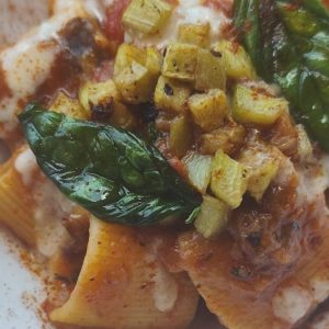 Pasta alla Parmigiana: l’estate secondo Naomi Spaziani