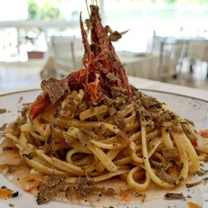 Linguine agli scampi e tartufo estivo del ristorante di Tony Di Nardo ad Ausonia, la sorpresa gourmet da scoprire tra mare e terra