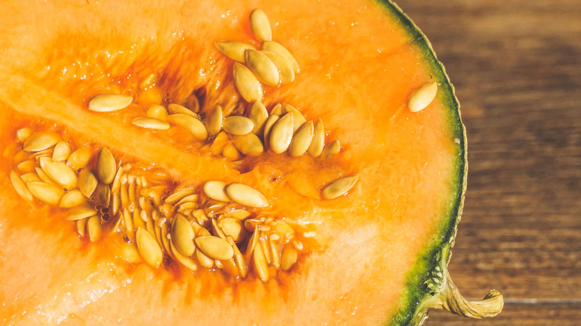 Latte di semi di melone: la bevanda antispreco che sorprende