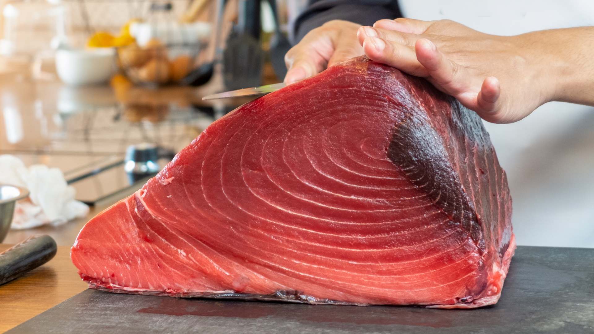 Tonno fresco in pescheria