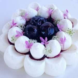 Cheesecake vegana barbabietola e mirtilli