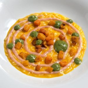 Risone “Pastificio dei Campi” con zucca, pesto di salvia e ciauscolo