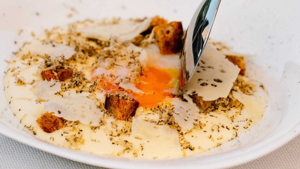 uovo con tartufo