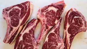Bistecche di 𝒗𝒂𝒄𝒄𝒂 𝒈𝒓𝒂𝒔𝒔𝒂 Fattoria Lauretti