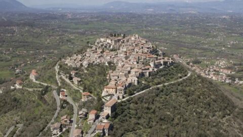 Castro dei Volsci, il borgo affacciato sulla Ciociaria