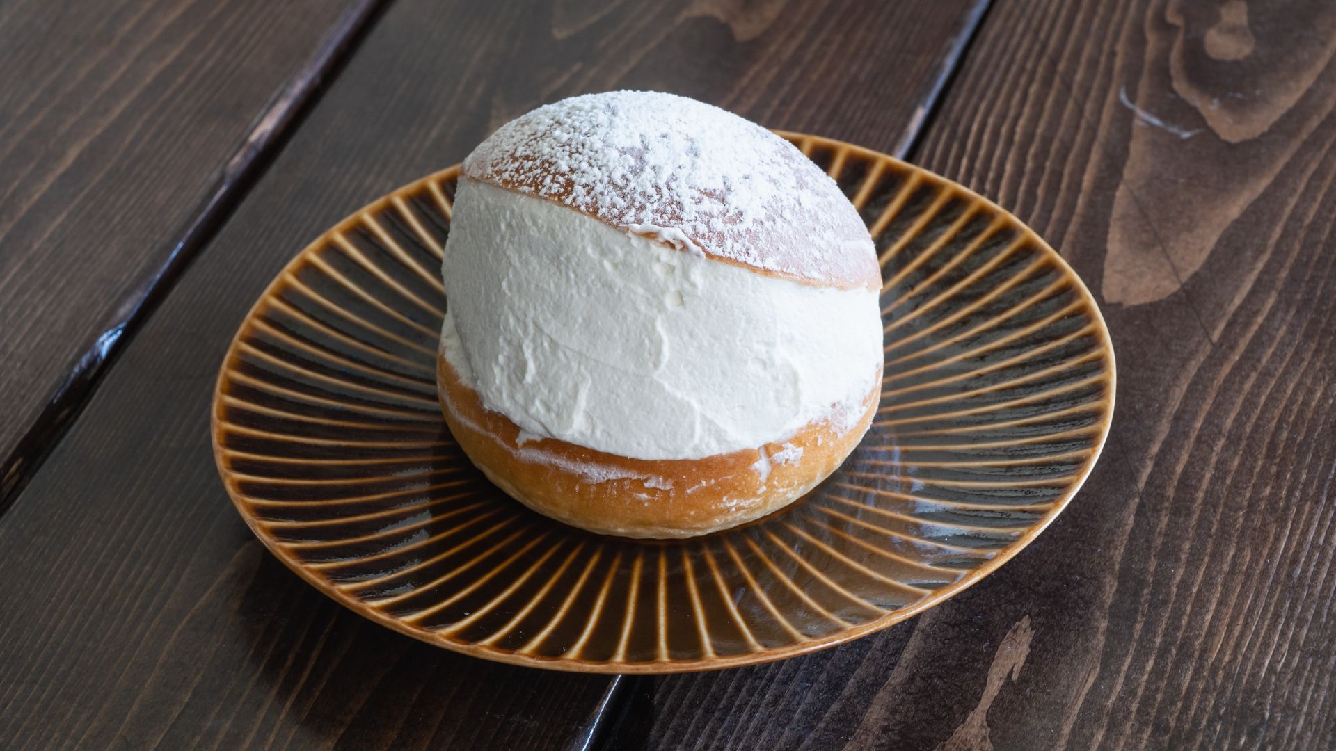 Maritozzo romano: ricetta della Pasticceria Aurora