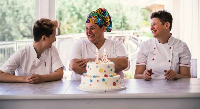 8 dicembre la Pasticceria Aurora festeggia 18 anni con una degustazione di panettoni e musica dal vivo
