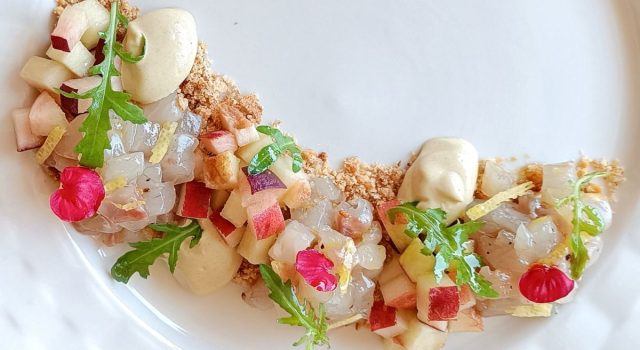 Branzino, pesca e frisella la tartare fresca che fa estate di cristina todaro