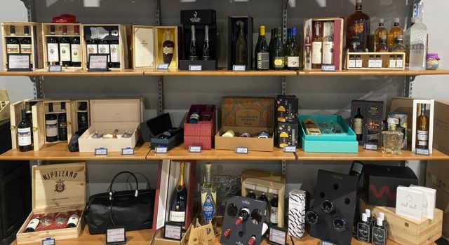 Cantine MIDA: l'enoteca come teatro di emozioni e scoperte sensoriali