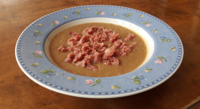 Crema di lenticchie con Zampone arrostito