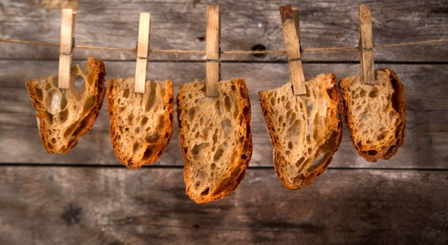 Dare nuova vita al pane: risparmiare con dolcezza grazie alla cucina antispreco