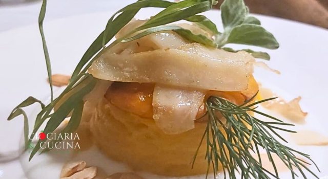 Flan di zucca "Delica" su fonduta di pecorino e seppia arrosto