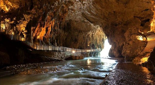 Grotte di Pastena