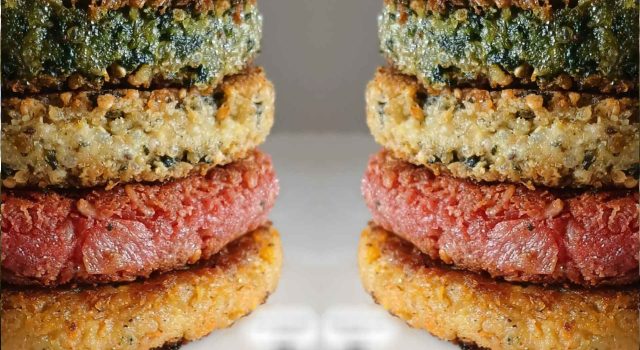 Quattro burger vegetali e quattro maionesi per accompagnarli
