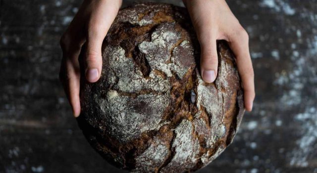 Il pane tra storia, nutrizione e miti da sfatare