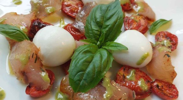 La caprese di mare un’ode alle festività di Fausto Ferrante