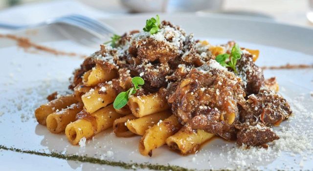 Pasta alla genovese