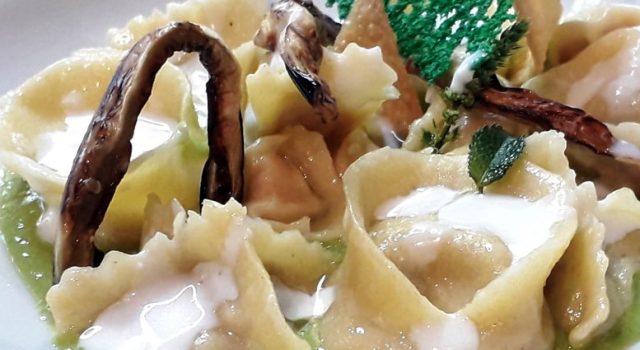 Pasta ripiena alle melanzane