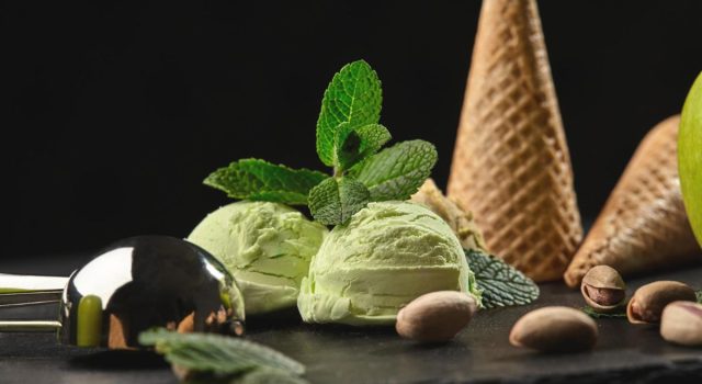 gelato artigianale, Pasticceria Aurora, gelateria Ciociaria, estate 2025, dolci artigianali, qualità degli ingredienti, gelato fatto a mano, eccellenza pasticcera
