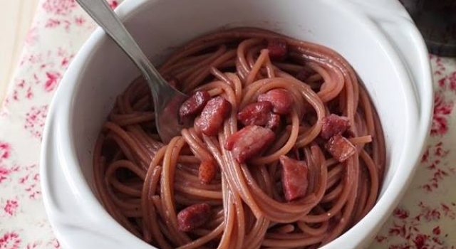 Spaghettoni del carrettiere al cabernet doc di Atina