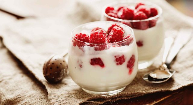Yogurt e kefir quando mangiarli per ottenere il massimo beneficio, benessere a colazione