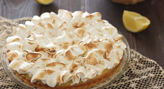 Crostata meringata alla crema di limone