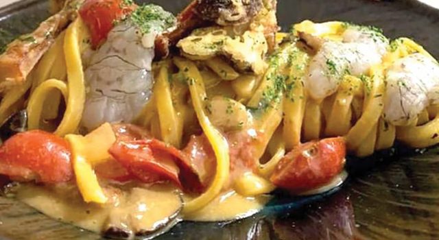 Fettuccella all’uovo con cardoncelli e pannocchie crude